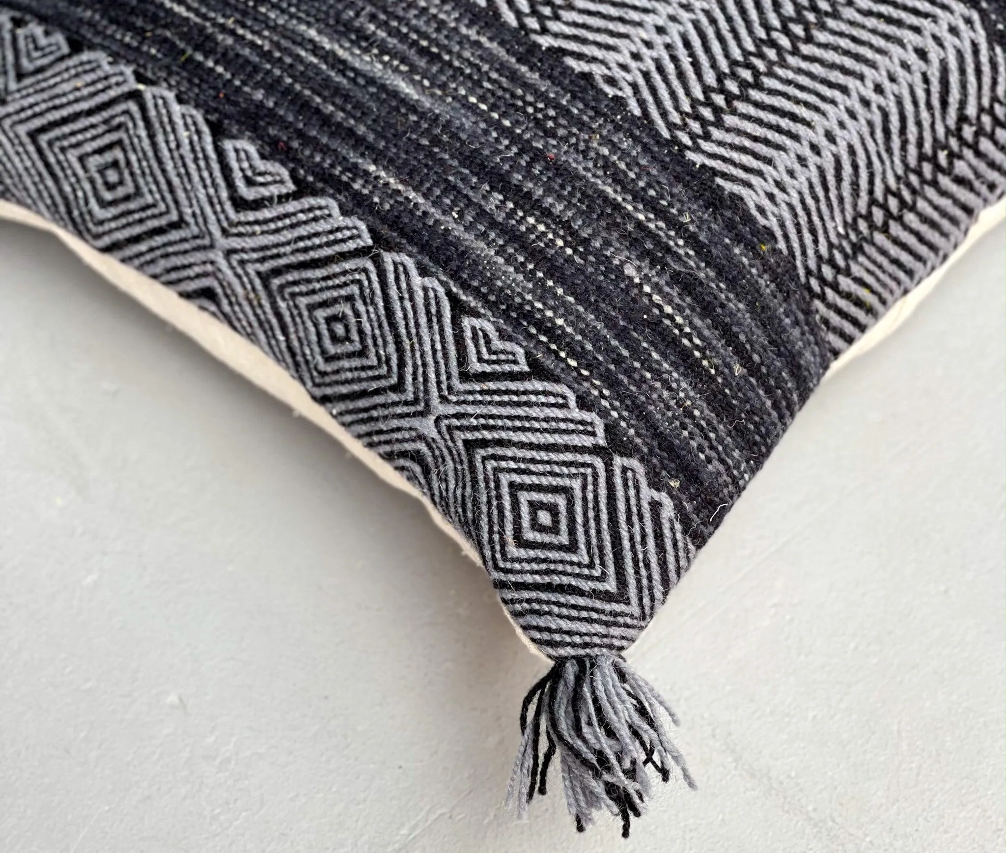 Anzal's Flatweave x Zanafi Pillow - Grey/Black