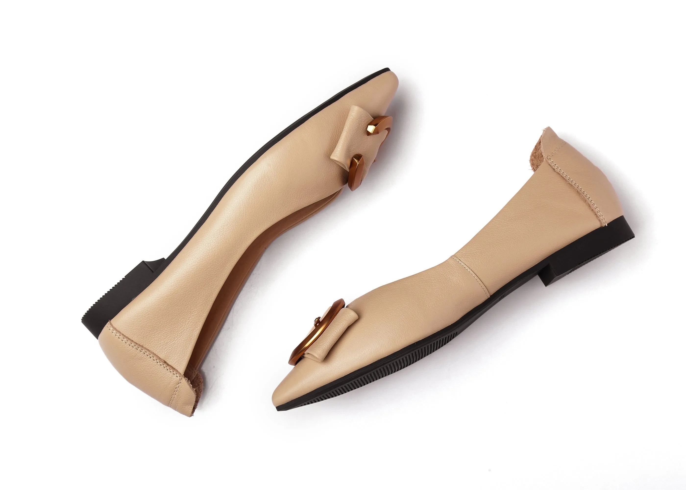 Australian Shepherd® Ballet Flat Pointed Toe with Metal Buckle Décor Pari