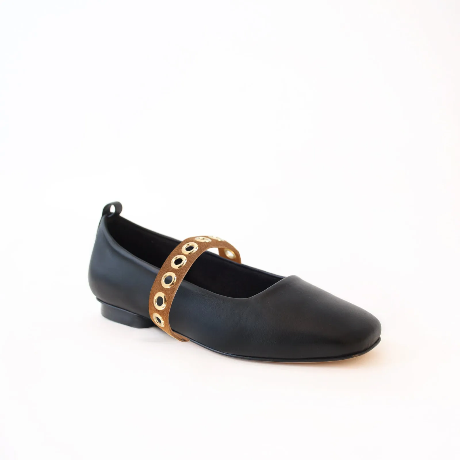 Black Ballet Swap Camel Ilhos