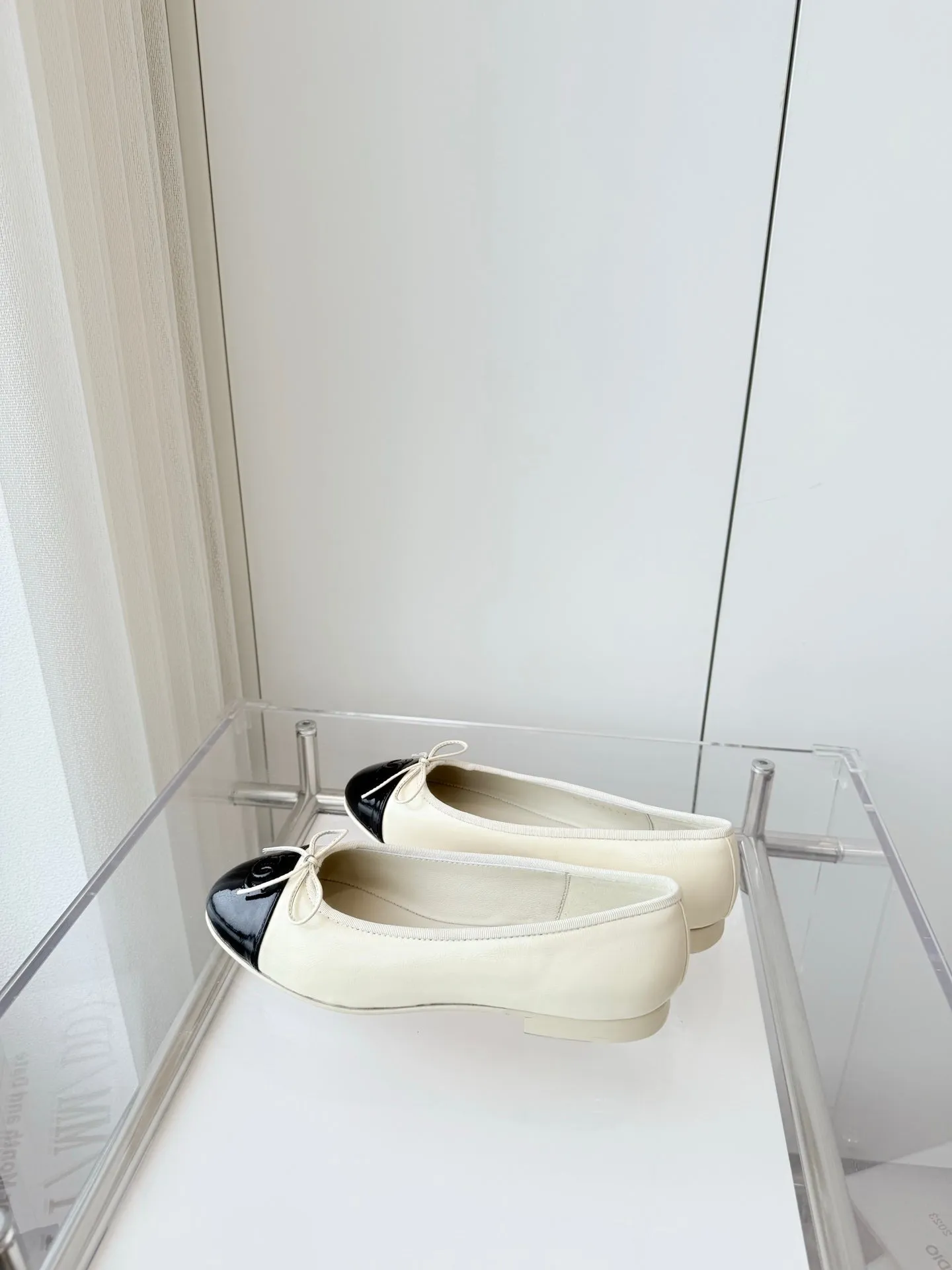 CC Ballet Flat White Leather 238770