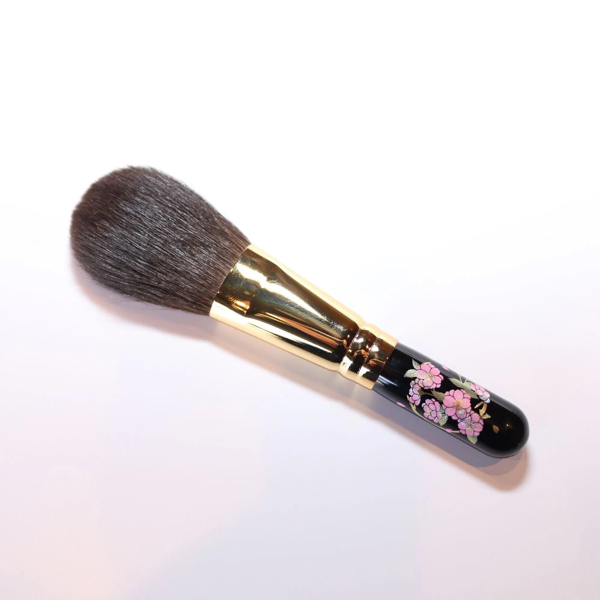 Eihodo GP-1 Powder Brush (Peony Sakura 牡丹桜), Makie Design