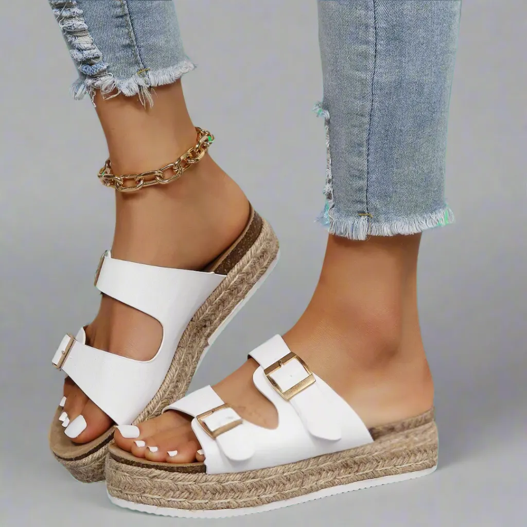 Elfriede | Sandals made of glossy premium leather