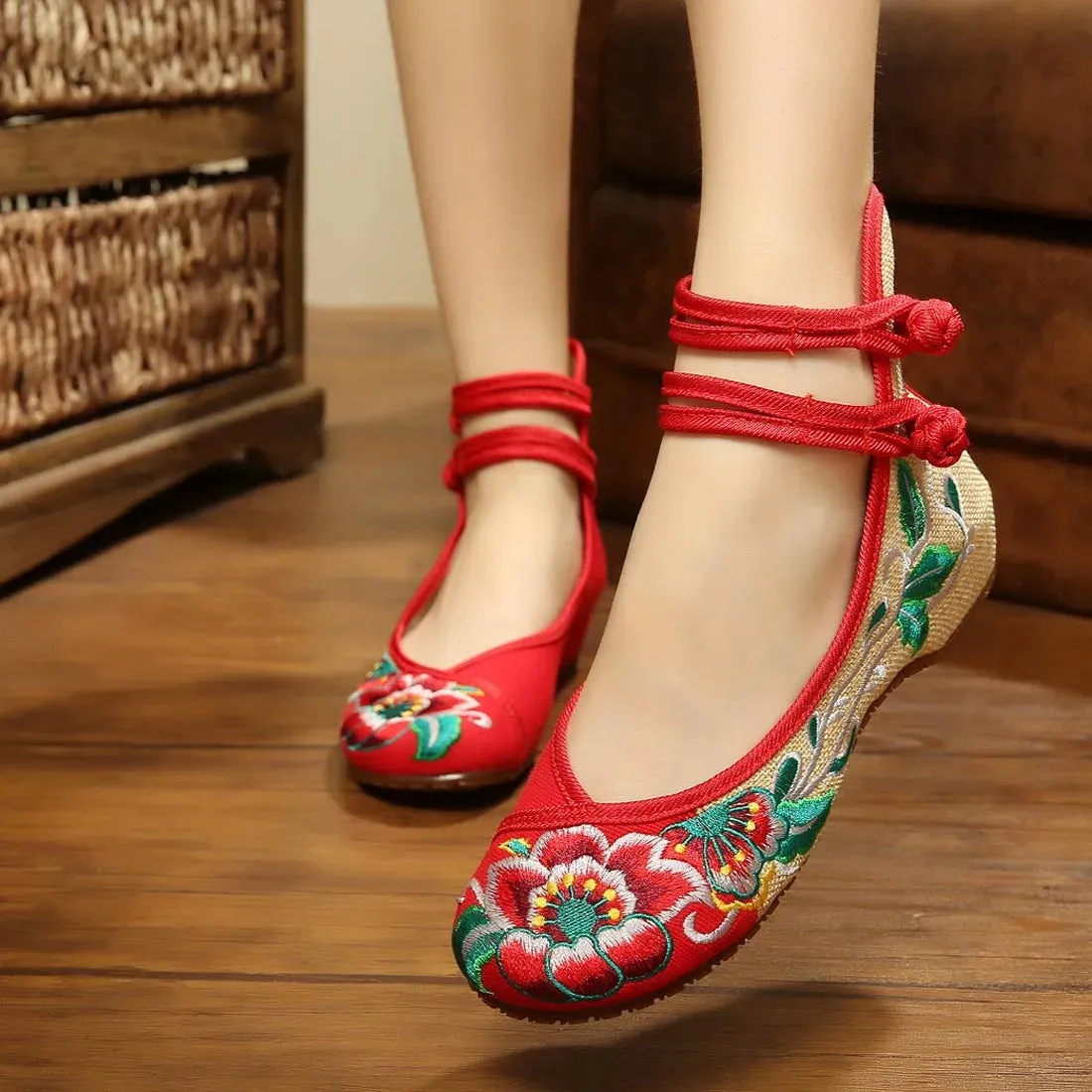 Handmade Women's Vintage Embroidered Canvas Ballet Flats Ladies Comfortable Chinese Ballerinas Vegan Embroidery Shoes