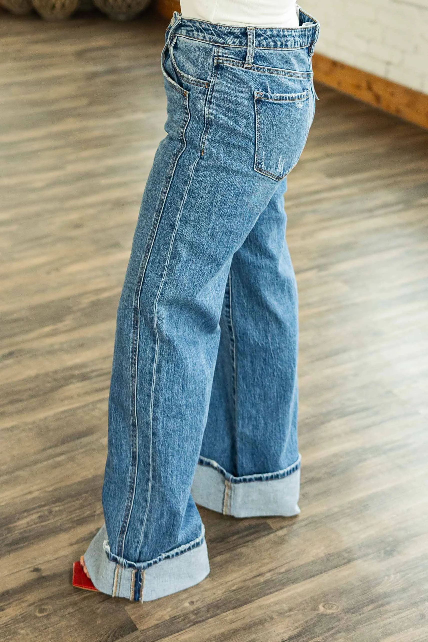KRIS HIGH RISED CUFFED BAGGY WIDE LEG VERVET JEANS