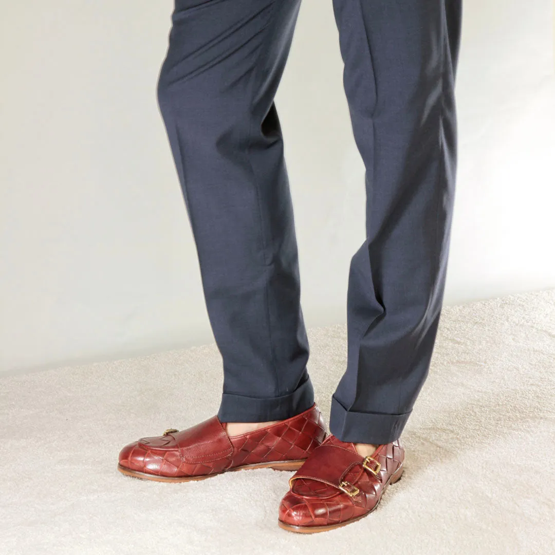 Men's moccasin in woven leather with double buckle in red