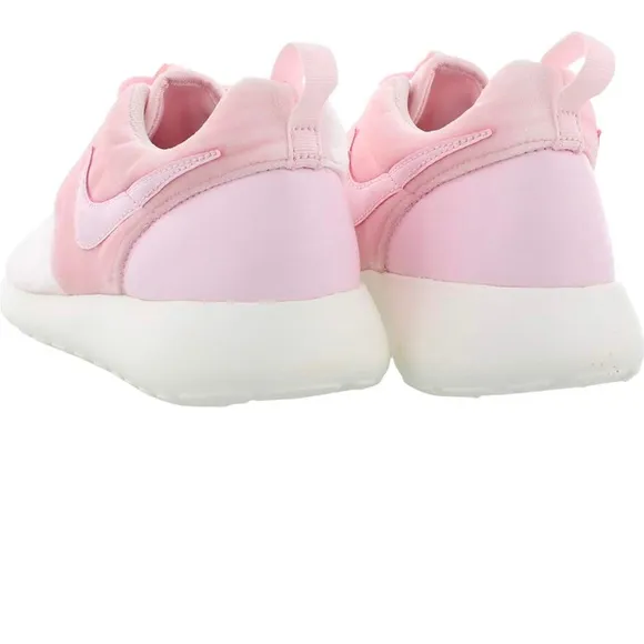 Nike Kid's Roshe One Running Shoe