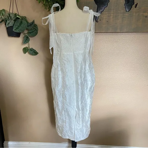 NWOT Lulus Gorgeous Persona White Satin Jacquard Tie-Strap Midi Dress