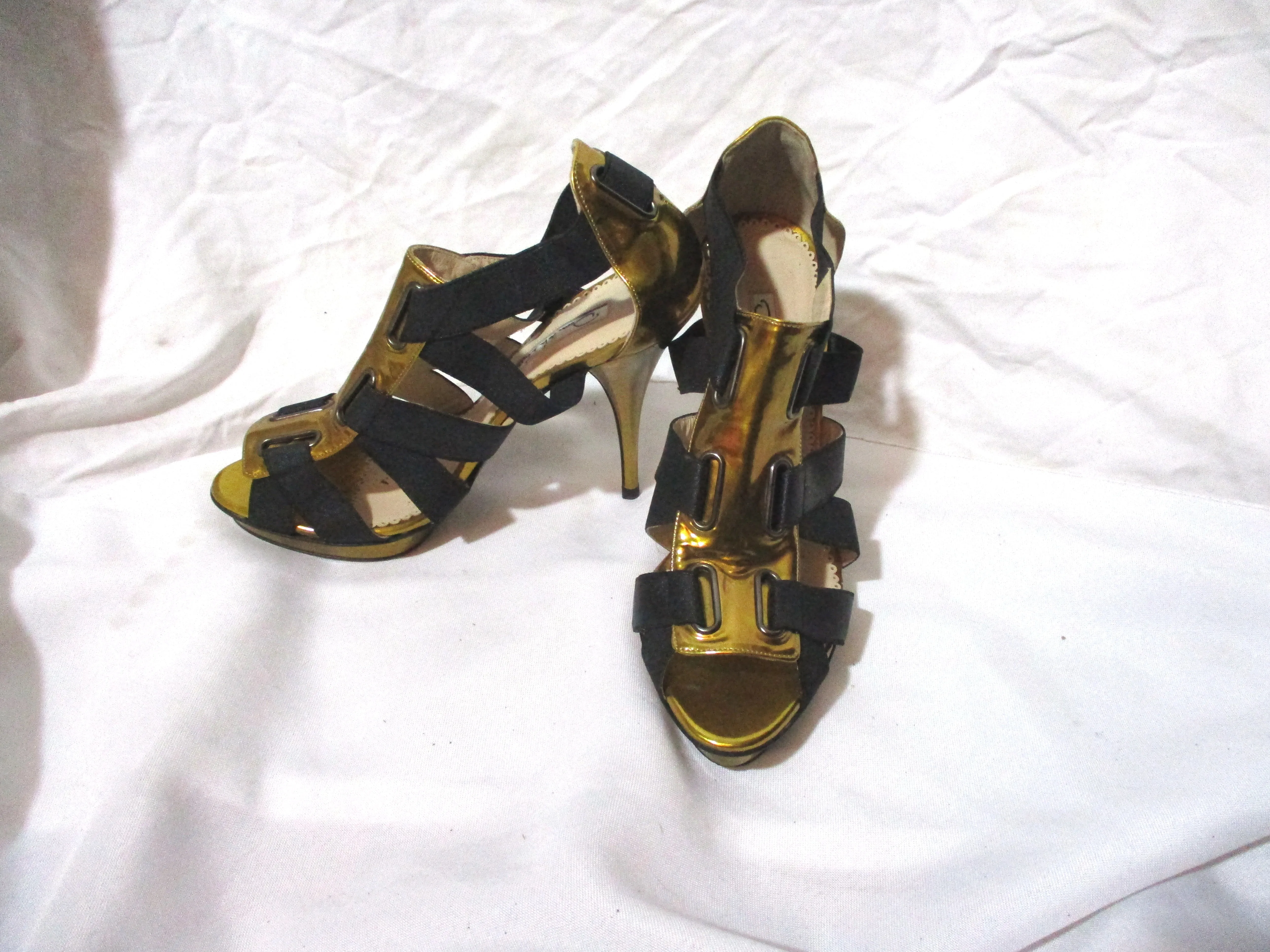 OSCAR DE LA RENTA High Heel Stiletto PUMP Shoe Sandal Strappy 36 Black Gold