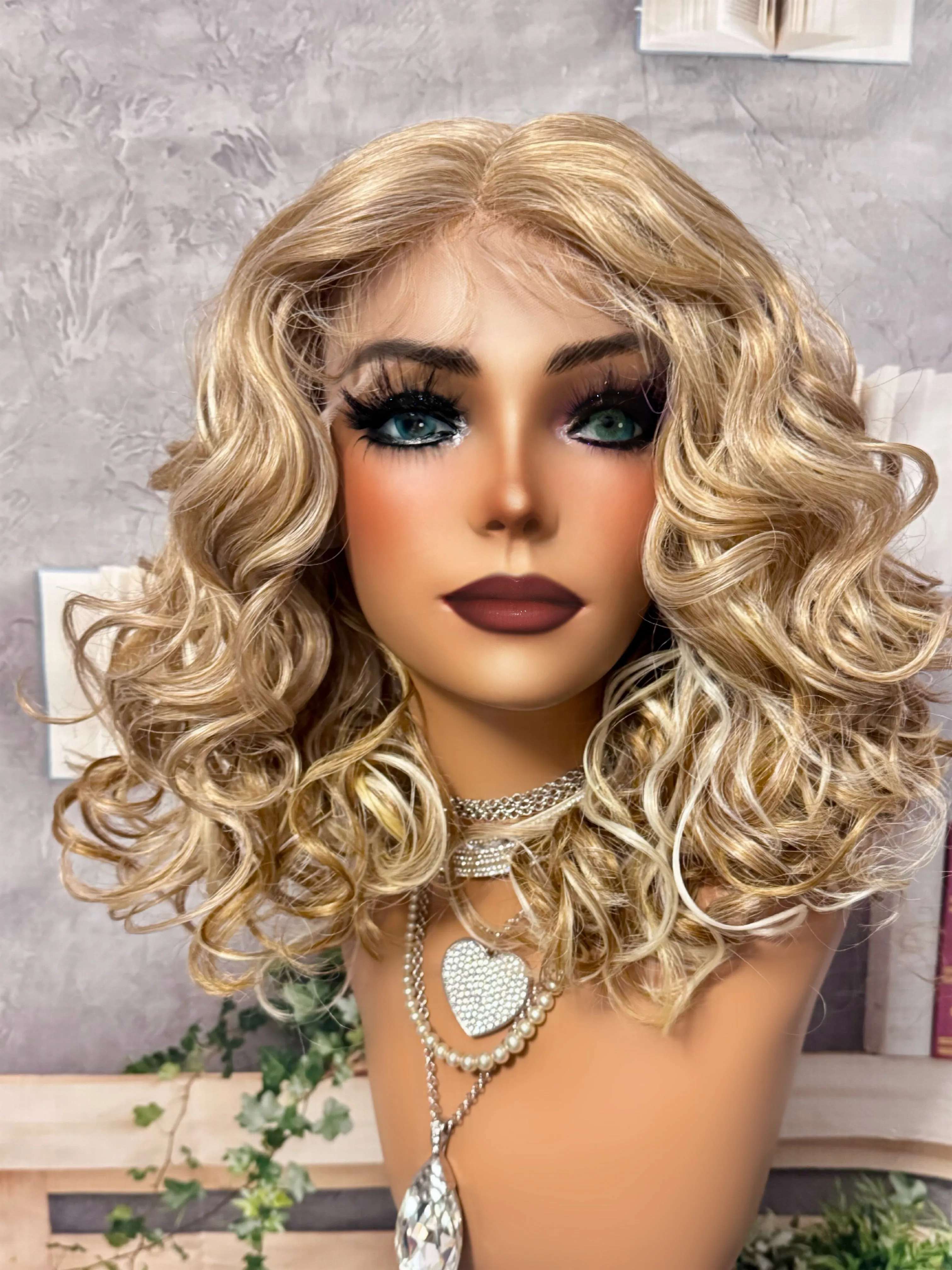 "Bougie Blonde"💕Basic line