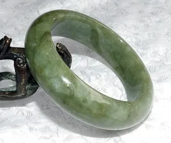 Sale-"Good Green" Gorgeous Small Jadeite Bangle Bracelet 50mm   Certificate (624)