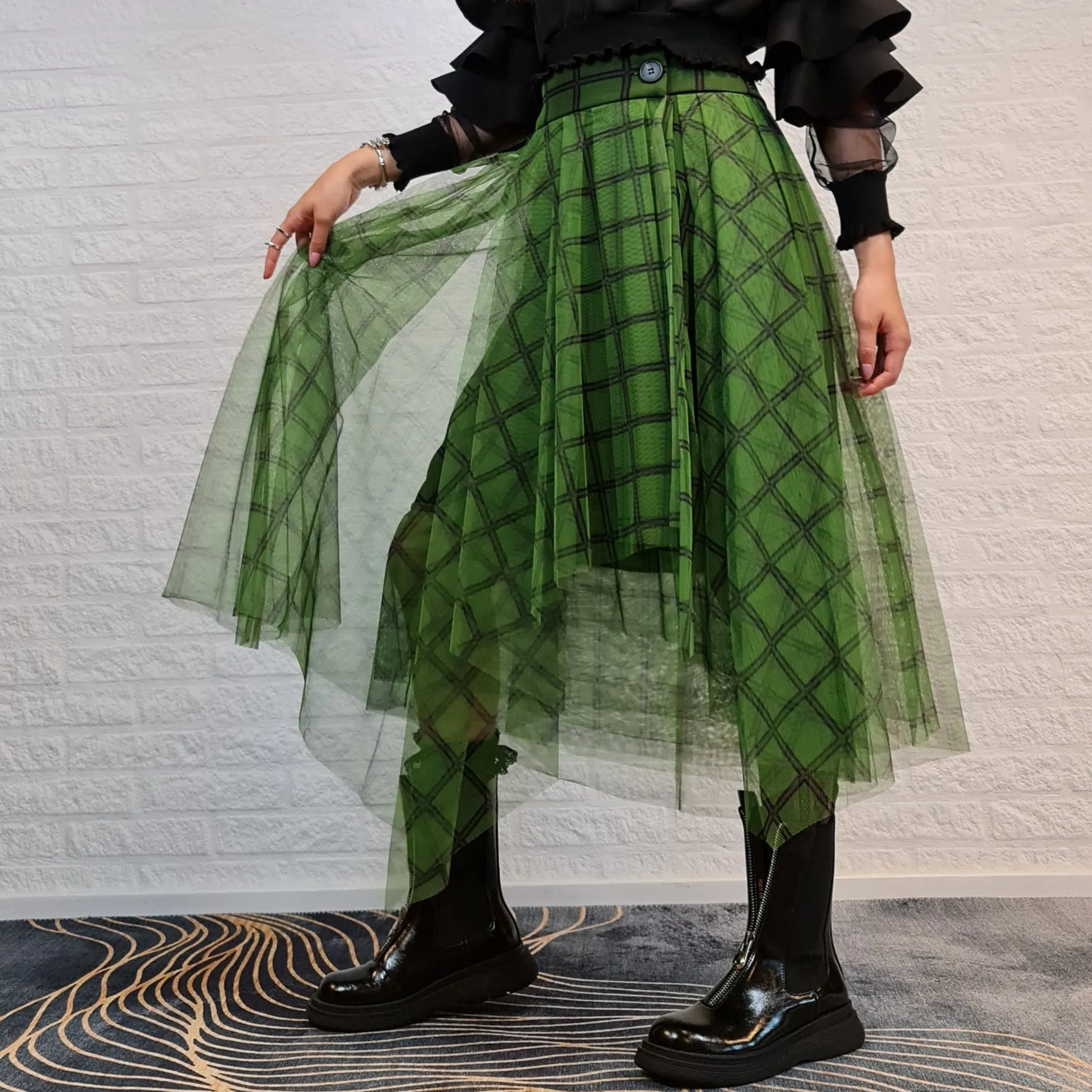 Simple Moderne Layered Tartan Skirt
