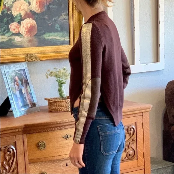 SUNO 100% Wool Burgundy Crewneck Sweater Gold Elbow Patches XS Side Slits