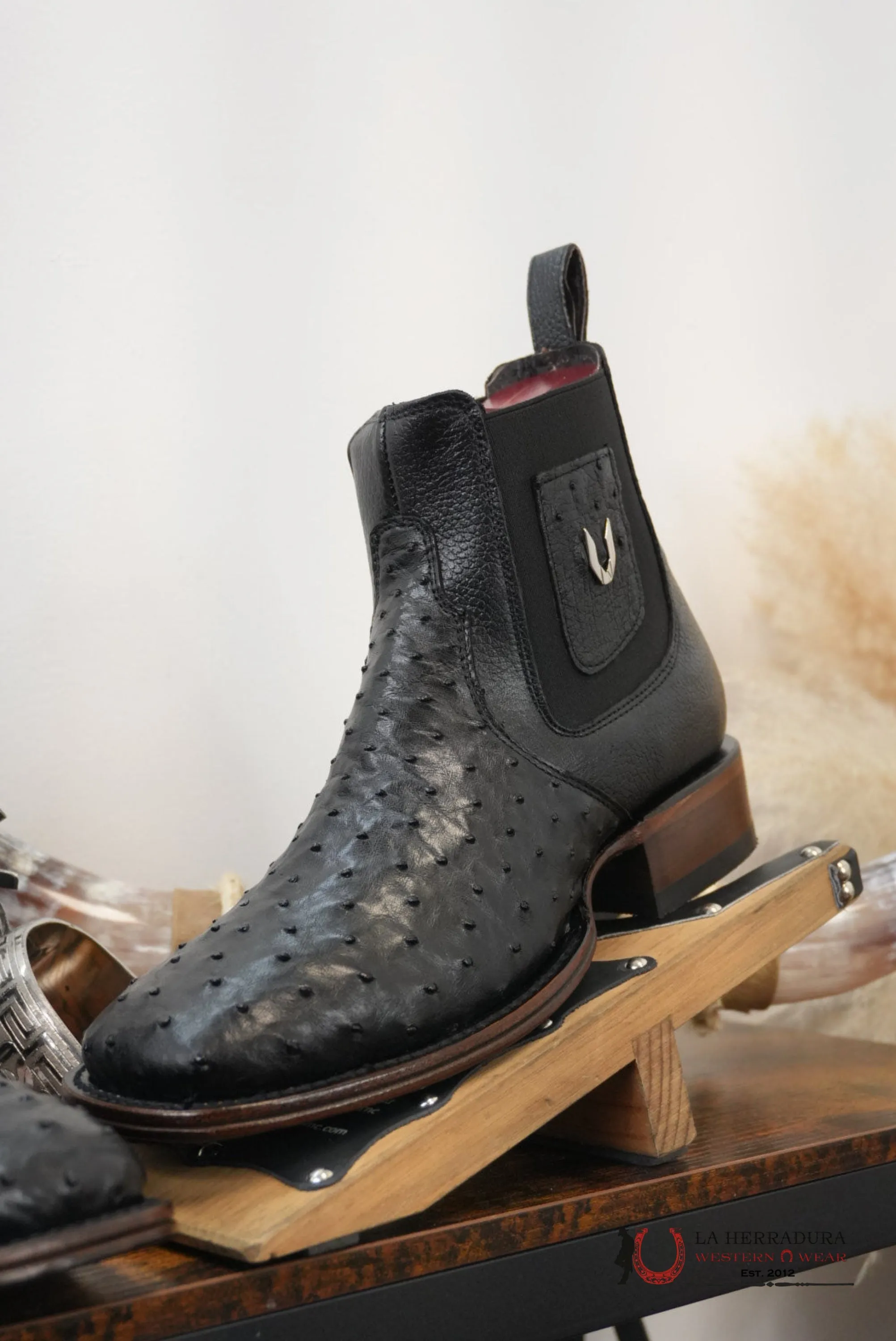VESTIGIUM SHORTBOOT EXOTIC OSTRICH BLACK - 0305