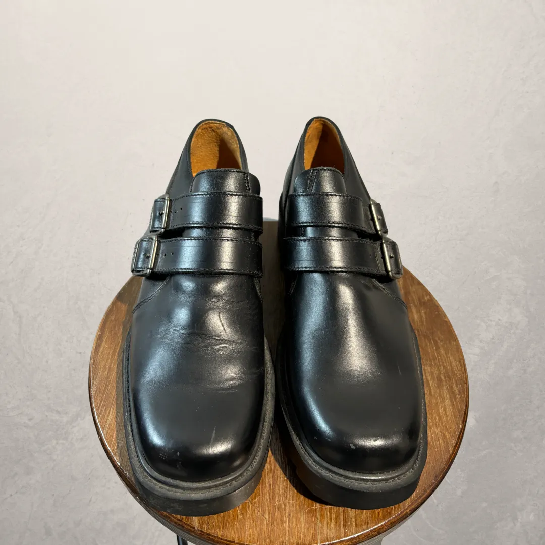 Vintage Rovers black leather loafers 44- by Selectedwithlove.nl