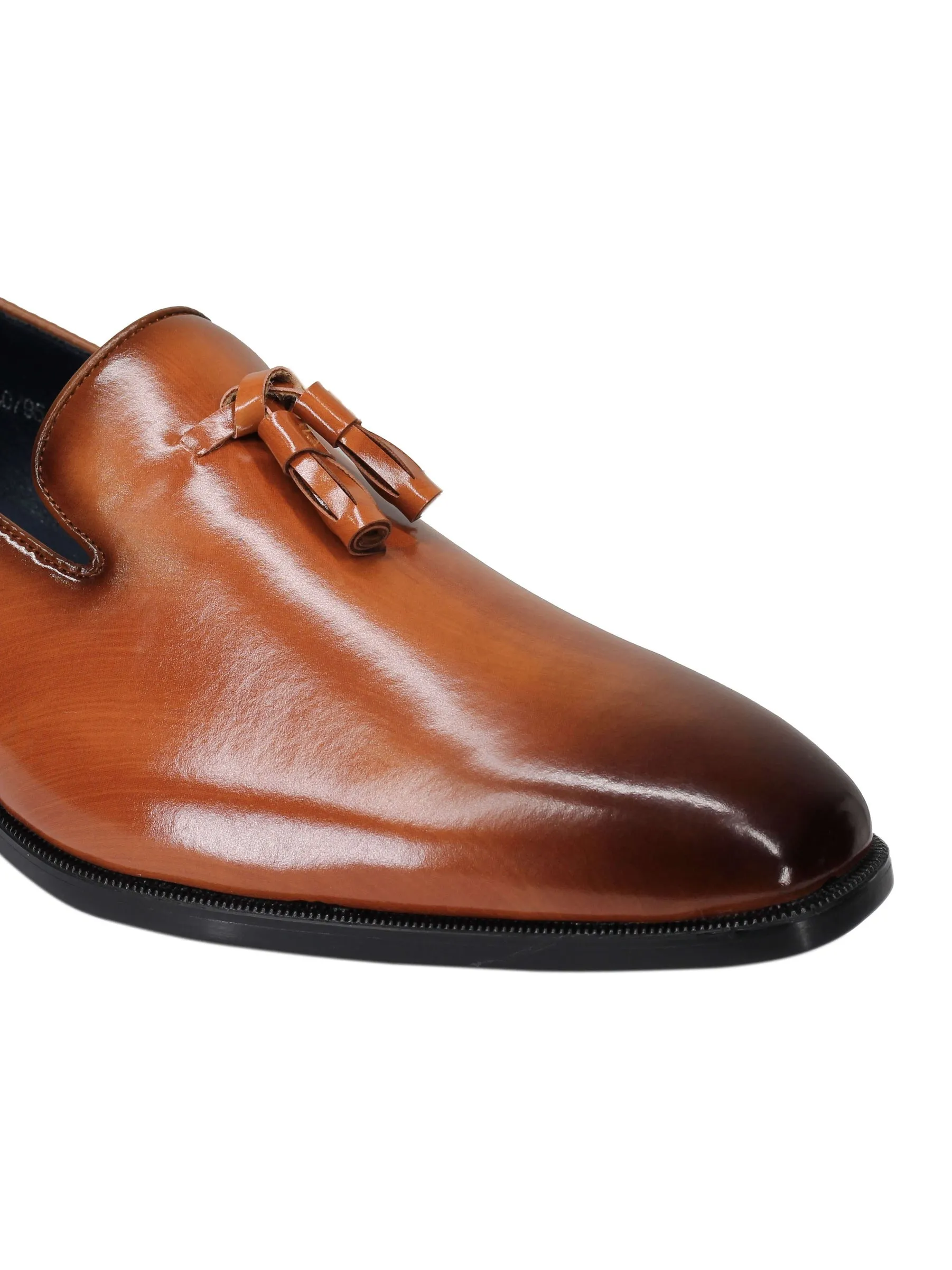 WHOLECUT FAUX LEATHER LOAFERS WITH TASSELS