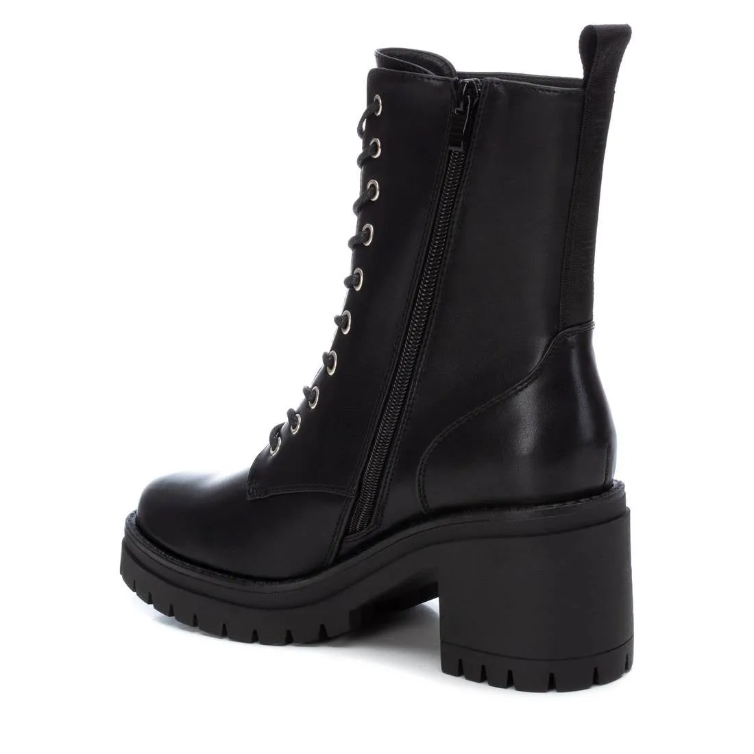 Women's Lace-Up Boots By XTI 140189
