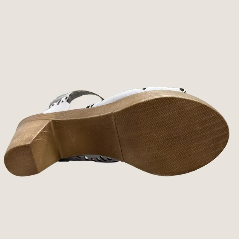Zeta Frills Heel